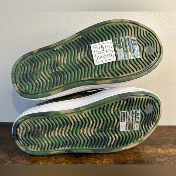 Skechers Toddler and Little Boys Foamies Guzman Steps Slip On Shoe NWT VariousSZ - Picture 6 of 7